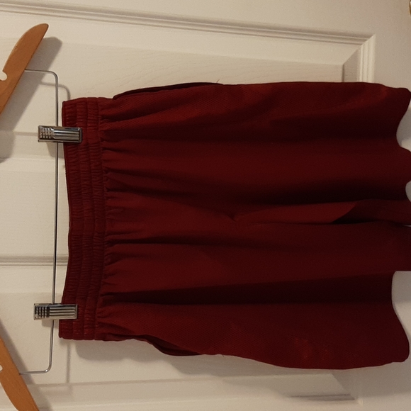 BOYS NIKE SHORTS - Picture 7 of 8